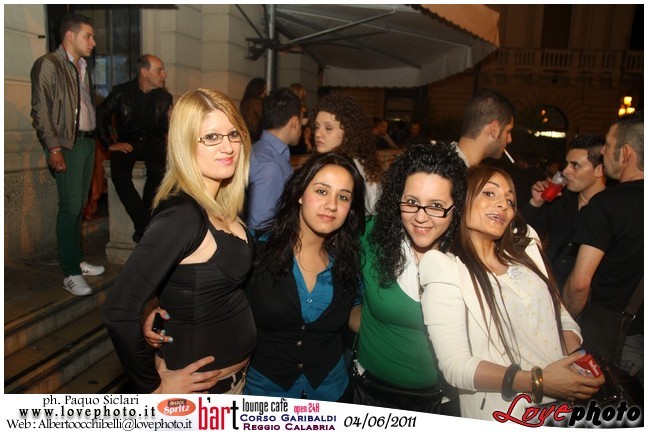 026BartCafe_Aperol_Spriz_LovePhoto_04062011.jpg