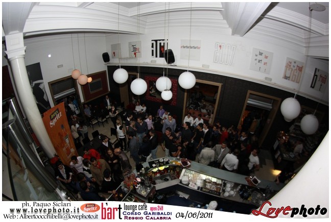 050BartCafe_Aperol_Spriz_LovePhoto_04062011.jpg