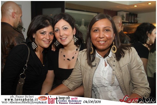065BartCafe_Aperol_Spriz_LovePhoto_04062011.jpg