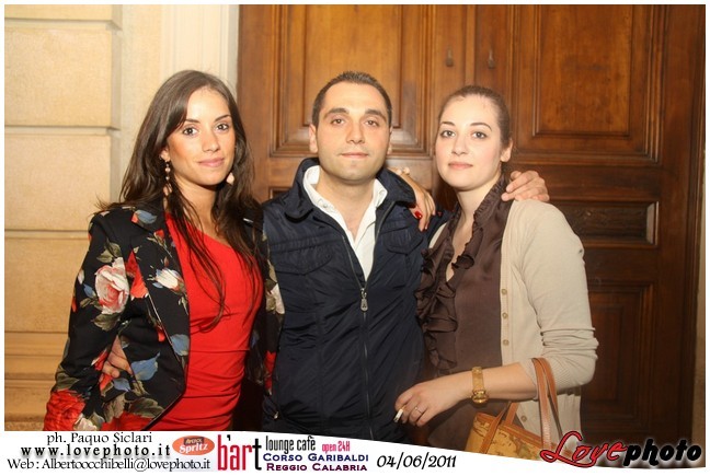 066BartCafe_Aperol_Spriz_LovePhoto_04062011.jpg