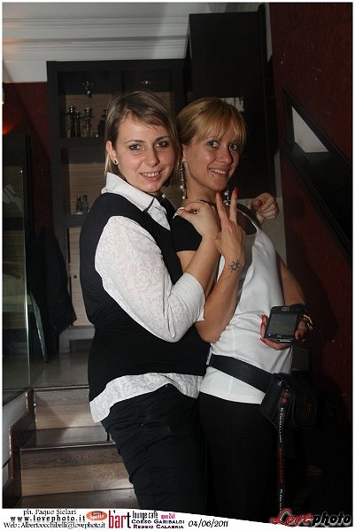 071BartCafe_Aperol_Spriz_LovePhoto_04062011.jpg