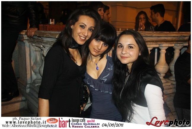 076BartCafe_Aperol_Spriz_LovePhoto_04062011.jpg