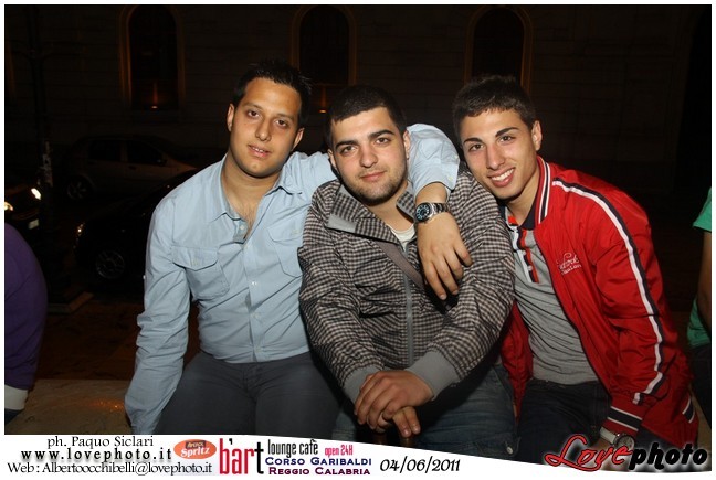 105BartCafe_Aperol_Spriz_LovePhoto_04062011.jpg