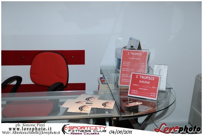 017SportCity_FitnessClub_Party_LovePhoto_04062011.jpg