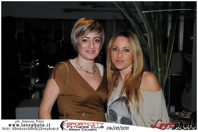 081SportCity_FitnessClub_Party_LovePhoto_04062011.jpg