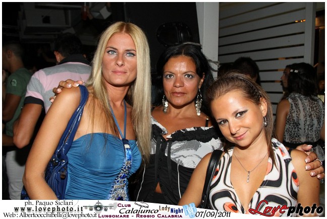 025Calajunco_Lady_Night_LovePhoto_07092011.jpg