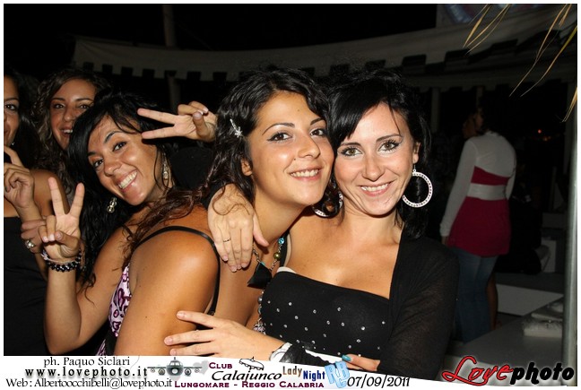 099Calajunco_Lady_Night_LovePhoto_07092011.jpg