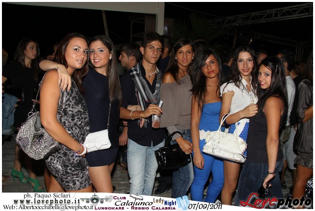 130Calajunco_Lady_Night_LovePhoto_07092011.jpg