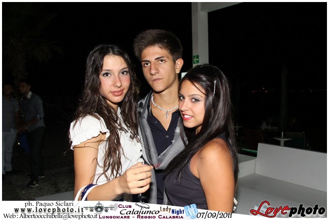 141Calajunco_Lady_Night_LovePhoto_07092011.jpg