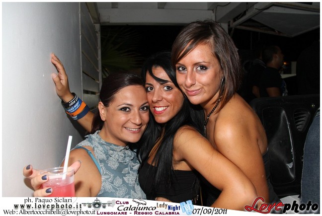 154Calajunco_Lady_Night_LovePhoto_07092011.jpg