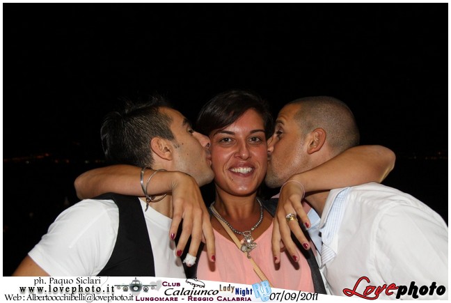 226Calajunco_Lady_Night_LovePhoto_07092011.jpg