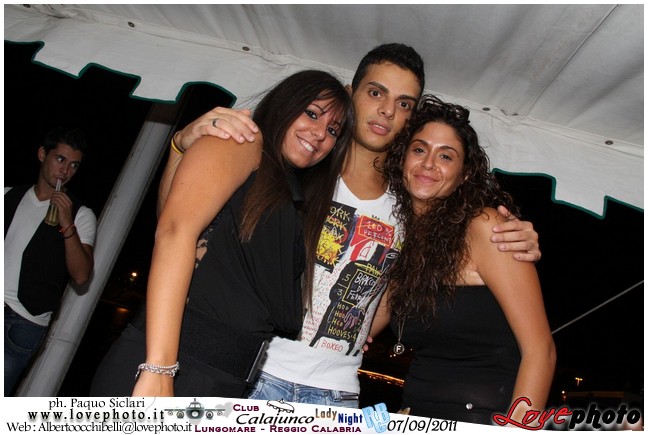 237Calajunco_Lady_Night_LovePhoto_07092011.jpg