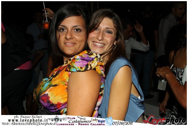 250Calajunco_Lady_Night_LovePhoto_07092011.jpg