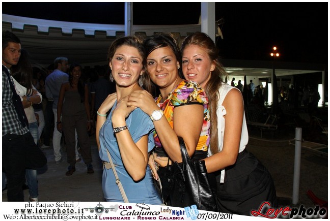 256Calajunco_Lady_Night_LovePhoto_07092011.jpg
