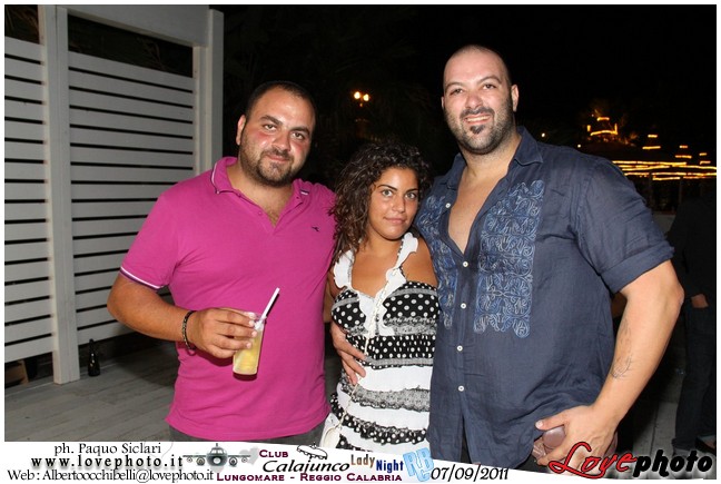 295Calajunco_Lady_Night_LovePhoto_07092011.jpg