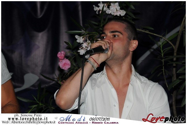 024Modi_Party_LovePhoto_09072011.jpg