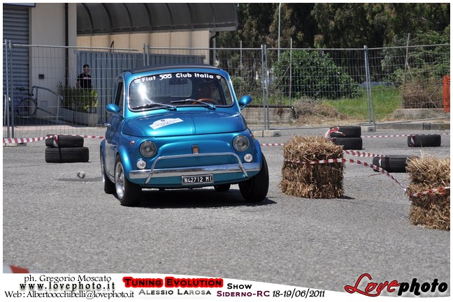 022TuningEvolutionShow2011_LovePhoto_1819062011.jpg - GREGORIO MOSCATO  PHOTOGRAPHER