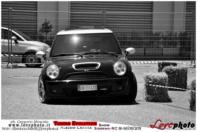 053TuningEvolutionShow2011_LovePhoto_1819062011.jpg - GREGORIO MOSCATO  PHOTOGRAPHER