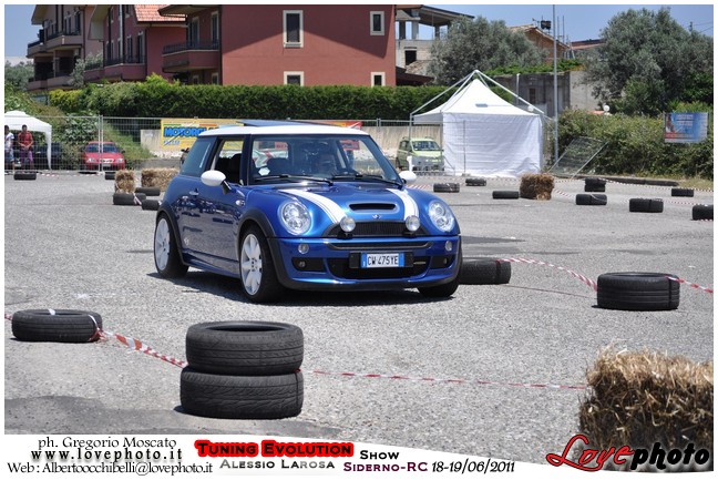 063TuningEvolutionShow2011_LovePhoto_1819062011.jpg - GREGORIO MOSCATO  PHOTOGRAPHER