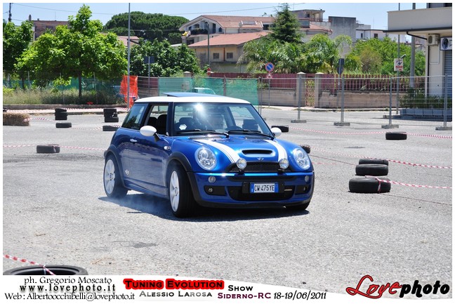 067TuningEvolutionShow2011_LovePhoto_1819062011.jpg - GREGORIO MOSCATO  PHOTOGRAPHER