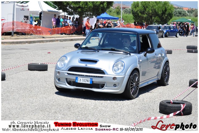 083TuningEvolutionShow2011_LovePhoto_1819062011.jpg - GREGORIO MOSCATO  PHOTOGRAPHER