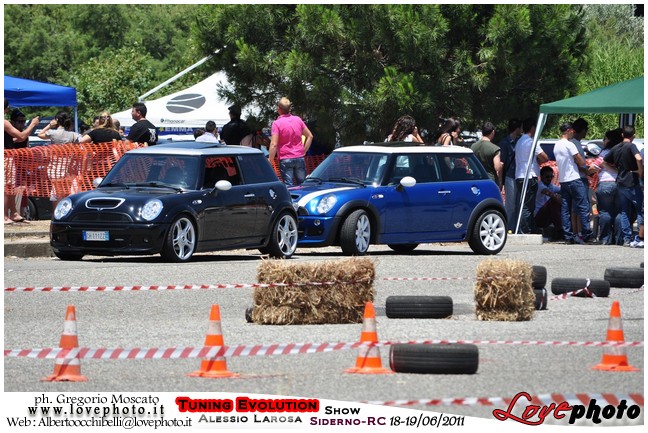 087TuningEvolutionShow2011_LovePhoto_1819062011.jpg - GREGORIO MOSCATO  PHOTOGRAPHER