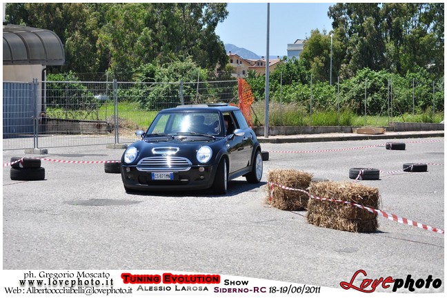 088TuningEvolutionShow2011_LovePhoto_1819062011.jpg - GREGORIO MOSCATO  PHOTOGRAPHER