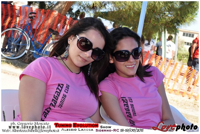 098TuningEvolutionShow2011_LovePhoto_1819062011.jpg - GREGORIO MOSCATO  PHOTOGRAPHER