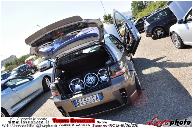 139TuningEvolutionShow2011_LovePhoto_1819062011.jpg - GREGORIO MOSCATO  PHOTOGRAPHER