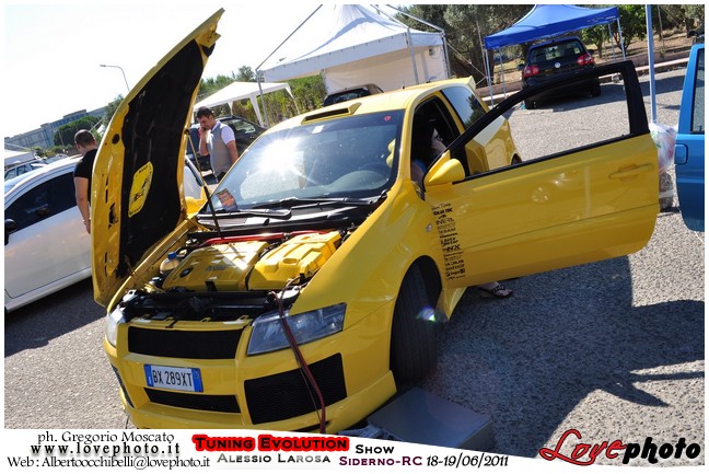152TuningEvolutionShow2011_LovePhoto_1819062011.jpg - GREGORIO MOSCATO  PHOTOGRAPHER