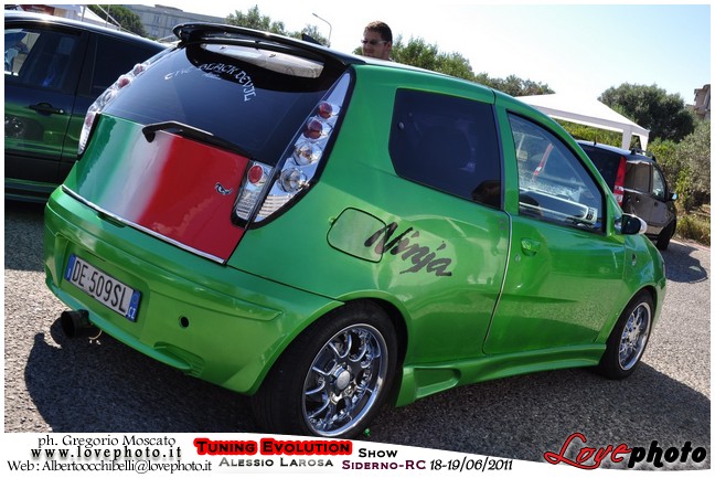 156TuningEvolutionShow2011_LovePhoto_1819062011.jpg - GREGORIO MOSCATO  PHOTOGRAPHER
