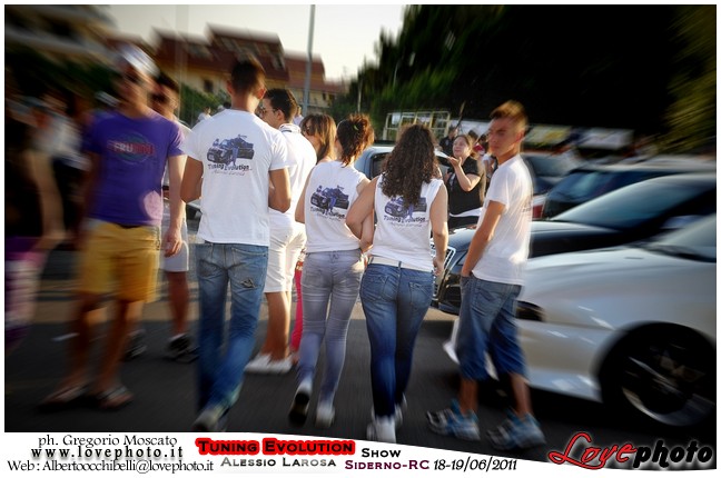 210TuningEvolutionShow2011_LovePhoto_1819062011.jpg - GREGORIO MOSCATO  PHOTOGRAPHER