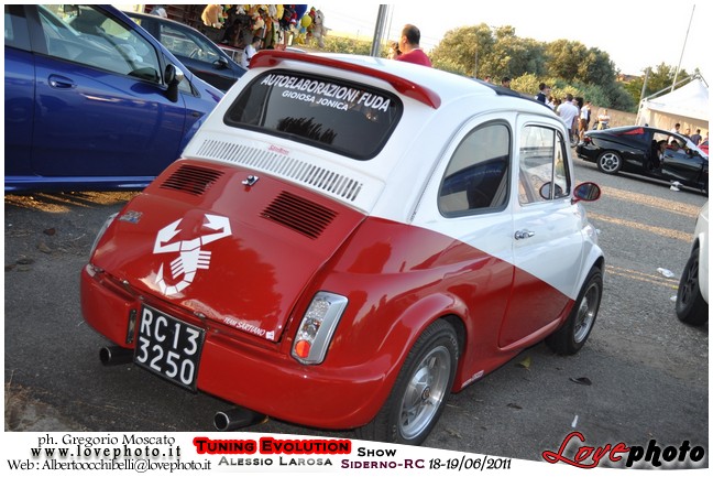 221TuningEvolutionShow2011_LovePhoto_1819062011.jpg - GREGORIO MOSCATO  PHOTOGRAPHER
