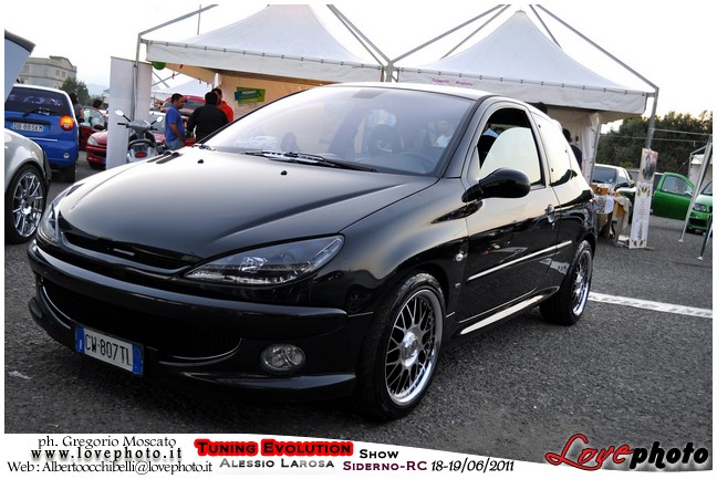 235TuningEvolutionShow2011_LovePhoto_1819062011.jpg - GREGORIO MOSCATO  PHOTOGRAPHER
