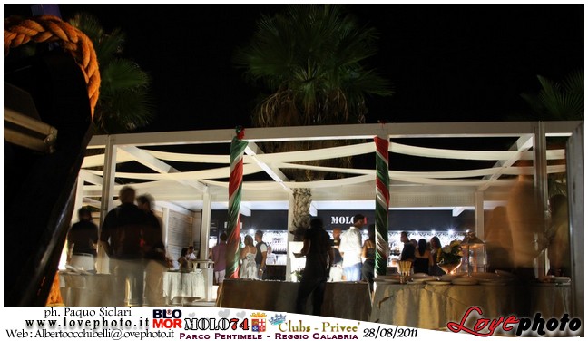 007Club_Privee_Molo74_LovePhoto_28082011.jpg