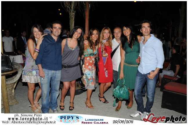 009Pepys_Beach_Party_LovePhoto_29062011.jpg