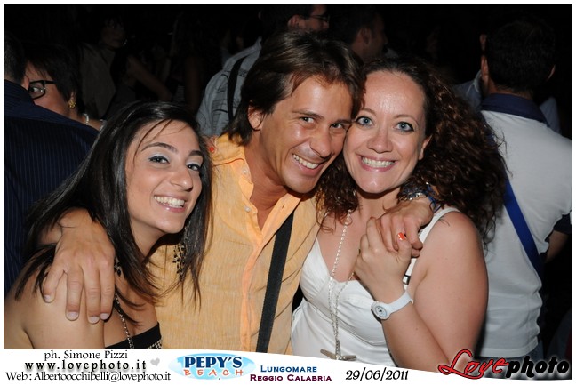 041Pepys_Beach_Party_LovePhoto_29062011.jpg