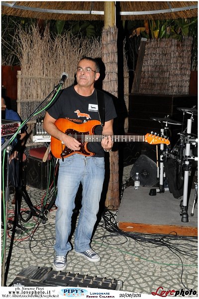 088Pepys_Beach_Party_LovePhoto_29062011.jpg
