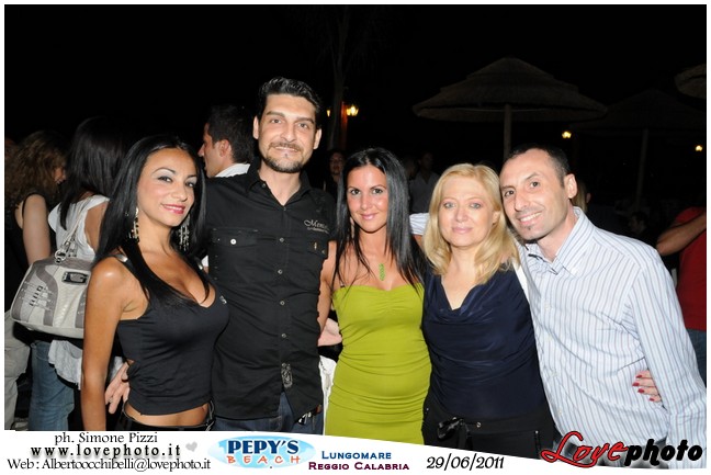 113Pepys_Beach_Party_LovePhoto_29062011.jpg