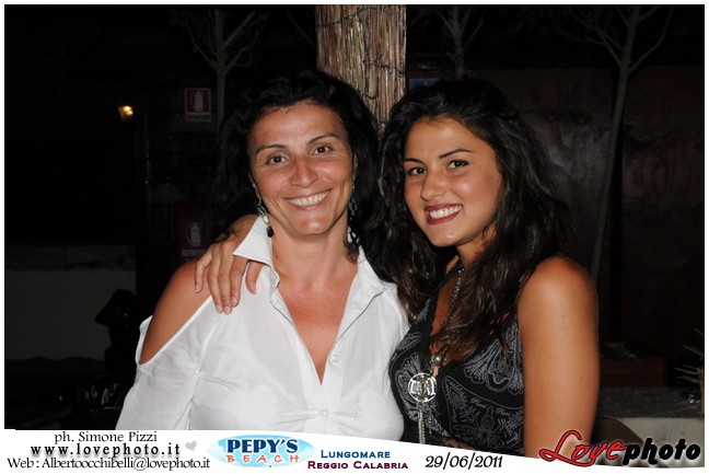119Pepys_Beach_Party_LovePhoto_29062011.jpg