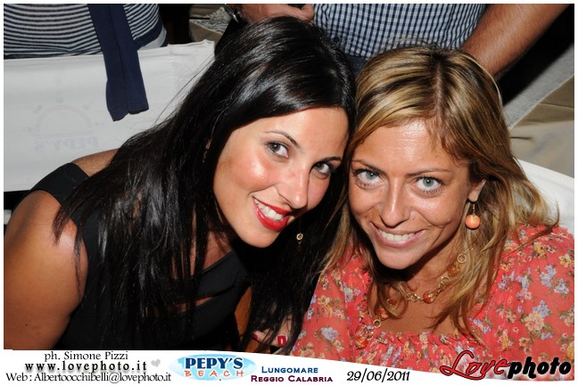 124Pepys_Beach_Party_LovePhoto_29062011.jpg