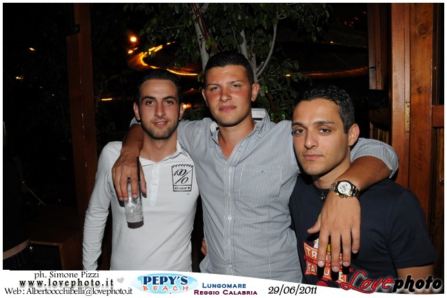 166Pepys_Beach_Party_LovePhoto_29062011.jpg