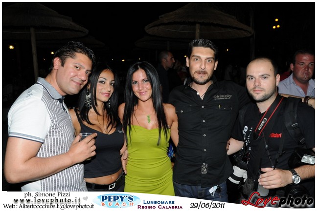 176Pepys_Beach_Party_LovePhoto_29062011.jpg
