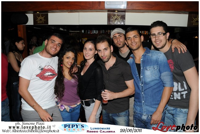 180Pepys_Beach_Party_LovePhoto_29062011.jpg